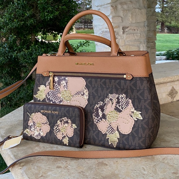 NWT Michael Kors floral signature handbag&wallet - Picture 2 of 15